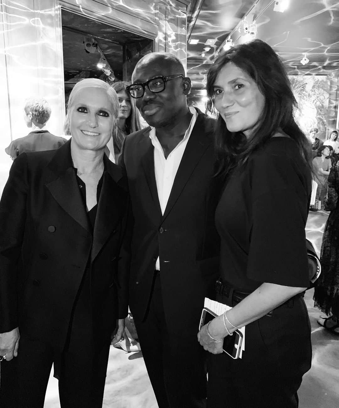 Vogue Parisさんのインスタグラム写真 - (Vogue ParisInstagram)「Maria Grazia Chiuri becomes a Chevalier in the Légion d'honneur, one of the highest honors in France, surrounded by friends from the fashion world including editors-in-chief of Vogue Paris and British Vogue @emmanuellealt and @edward_enninful.」7月2日 3時46分 - voguefrance