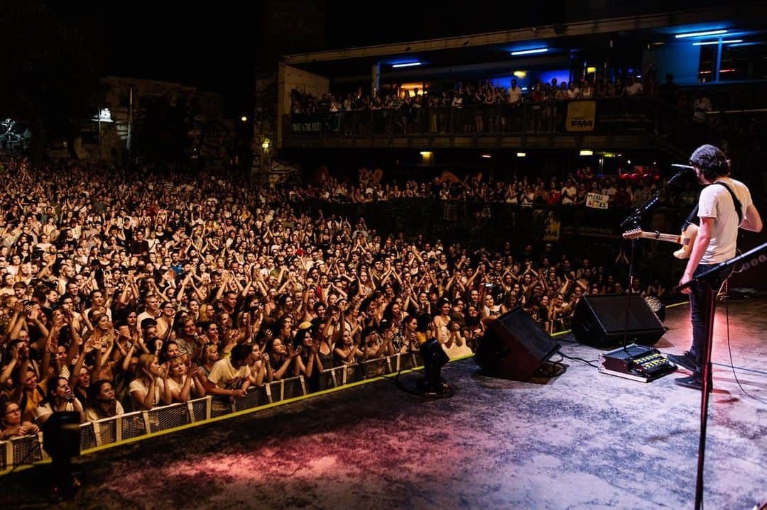 ジェームズ・ベイさんのインスタグラム写真 - (ジェームズ・ベイInstagram)「Thank you, Vienna, for a very special night ♥️ 📷 @jonstonevideo」7月2日 4時12分 - jamesbaymusic