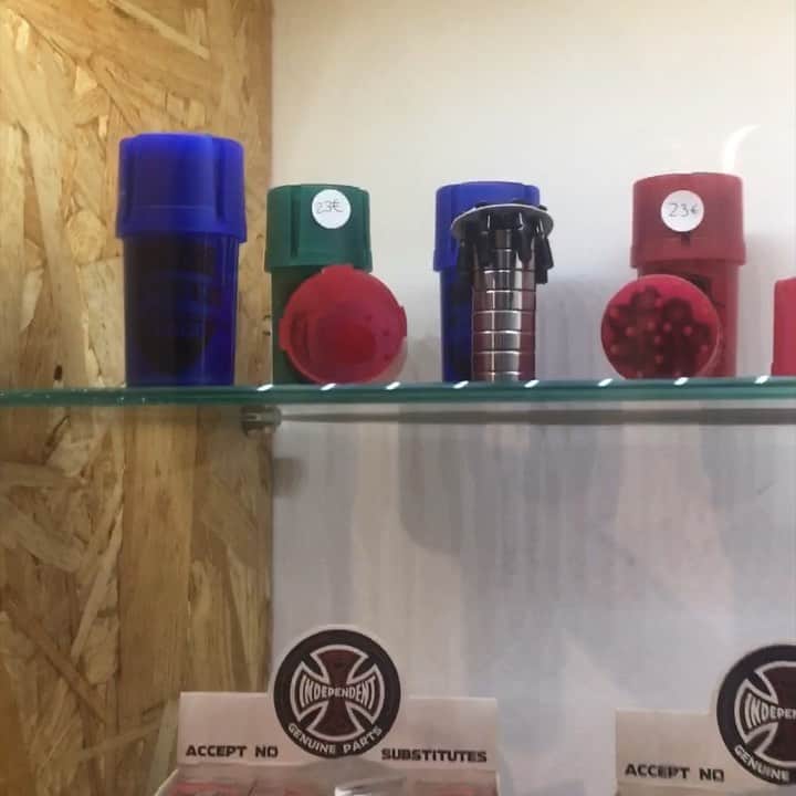 のインスタグラム：「😂😂 @pusherbearingsco @3rdfloorhardware」