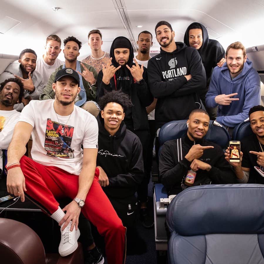 デイミアン・リラードのインスタグラム：「Still gang... love my brothers ! Wish em nothin but the best」