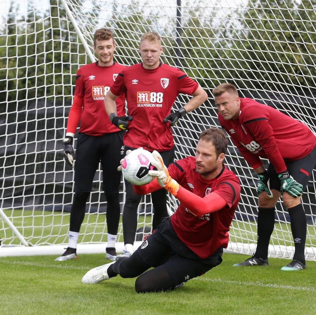 アスミル・ベゴヴィッチさんのインスタグラム写真 - (アスミル・ベゴヴィッチInstagram)「Nice first day back training! ✅ ⚽️」7月2日 4時48分 - asmir1