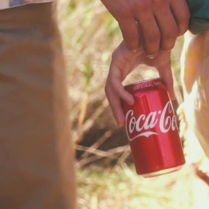 Coca-Colaのインスタグラム：「When summer love turns upside down. #StrangerThings3 #Enjoy」
