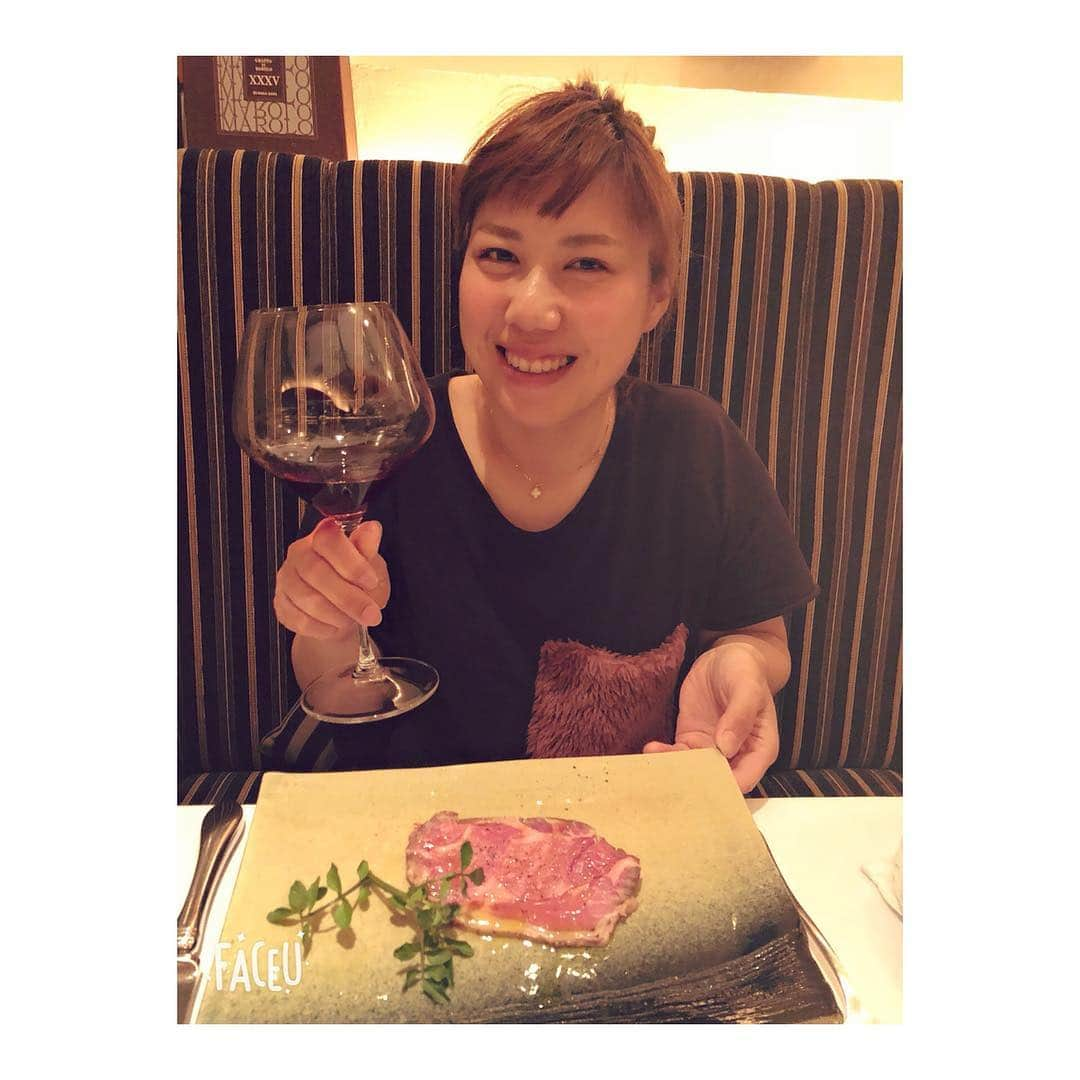 綾田紘子さんのインスタグラム写真 - (綾田紘子Instagram)「. いつかのSAKURA♡ いつも美味しい食事に美味しいお酒をいただき、行くたびに幸せな気持ちになれます♡ このお店で生ハムマンゴー食べられるようになりました！笑 最近はコンビニとファミレスが続いていたので思い出し投稿でした\\(◡̈)/♥︎ . #ヴィノテカサクラ #馬車道 #おいしいうれしい」7月2日 15時54分 - roco_0816