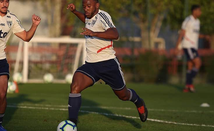 São Paulo FCさんのインスタグラム写真 - (São Paulo FCInstagram)「Intensidade mantida na sequência da intertemporada  #VamosSãoPaulo 🇾🇪 ‪⠀⠀⠀⠀⠀⠀⠀⠀⠀‬ ‪📸 Rubens Chiri / saopaulofc.net」7月2日 7時20分 - saopaulofc