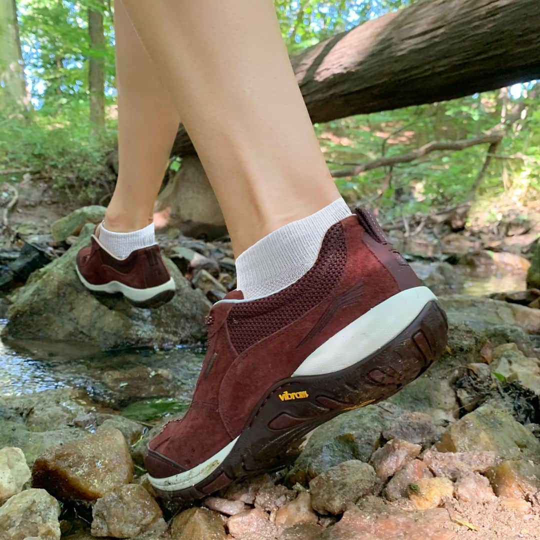 ダンスコのインスタグラム：「Walking into July. Shop Paisley now at the link in the bio. . . .  #dansko #instalove #clogs #shoes #danskos #justyourfavorites #instagood #danskostyle #comfort #newshoes」
