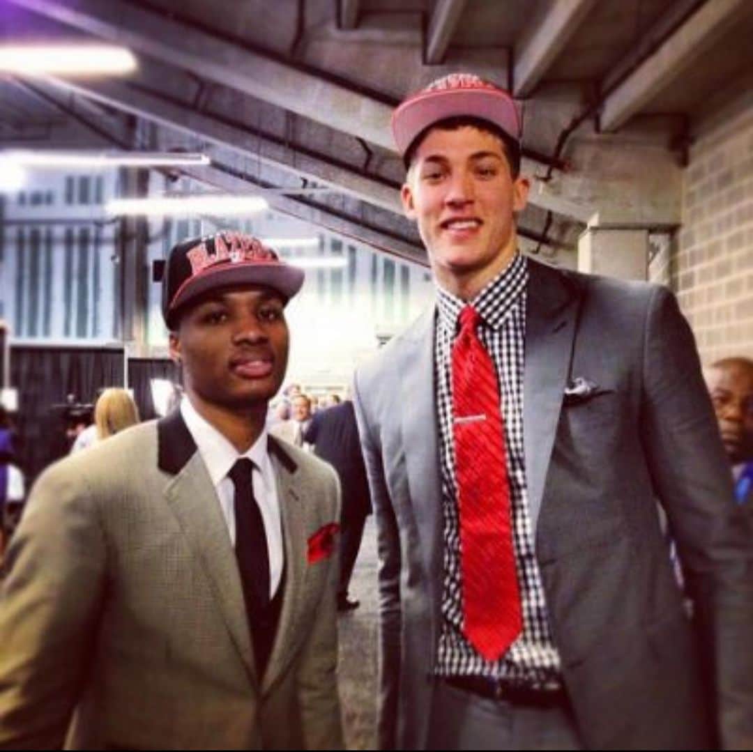 デイミアン・リラードのインスタグラム：「The last left... I’ll miss you brother much love. @meyersleonard11」