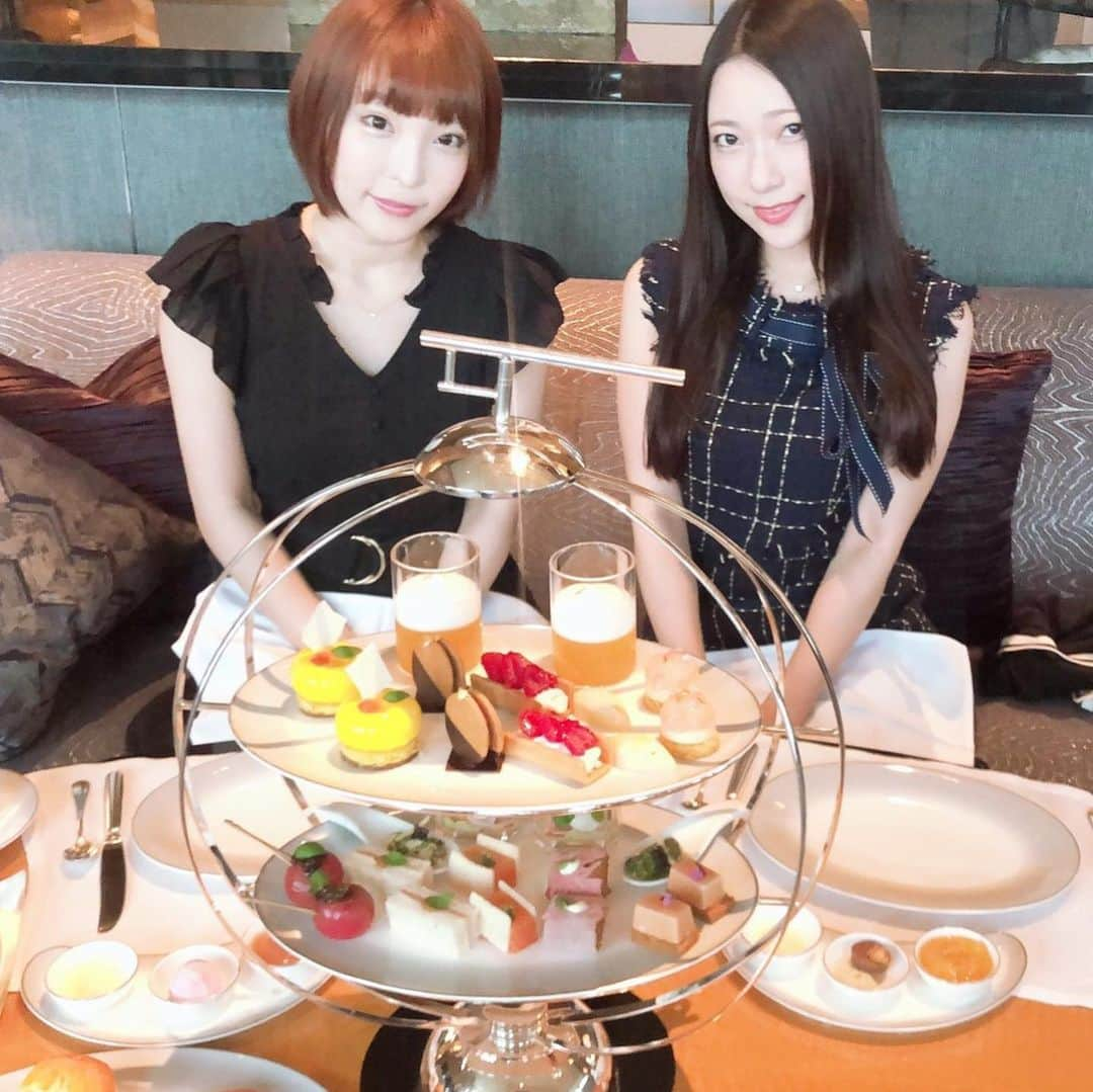 三田羽衣さんのインスタグラム写真 - (三田羽衣Instagram)「またもやアフタヌーンティ🍰🍰 まいちゃんと👯‍♀️」7月2日 8時58分 - mita.fujin