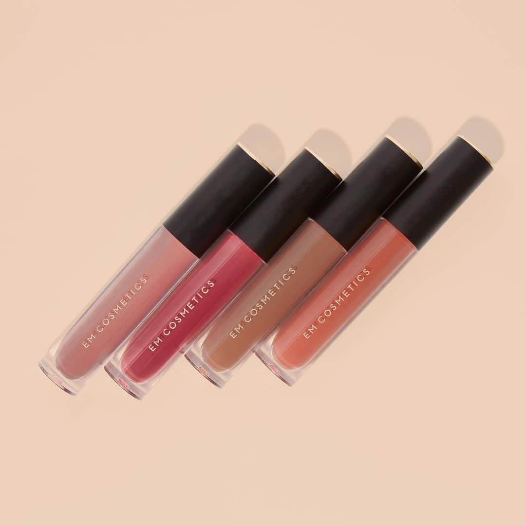 ミシェル・ファンさんのインスタグラム写真 - (ミシェル・ファンInstagram)「New @emcosmetics Lip Cloud colors ☁️ Same great formula, all new beautiful shades.  What’s your favorite color?  From left to right • Cashmere Crème 🧁• Radiant Dawn ☀️ • Morning Mocha ☕️• Magic Hour ✨」7月2日 9時28分 - michellephan