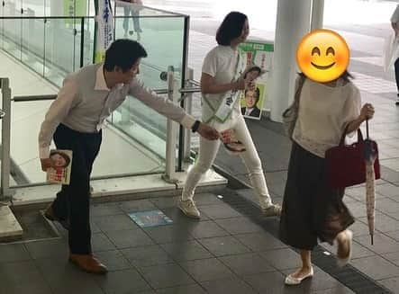 足立康史さんのインスタグラム写真 - (足立康史Instagram)「今朝は７時半から阪急茨木市駅、ＪＲ茨木駅の駅頭で、参院大阪選挙区２人目の候補予定者【梅村みずほ】さんと公認決定のご挨拶。茨木市議会の岩本議員、萩原議員もご一緒に。ありがとうございます。これから池田市内に向かいます！」7月2日 9時40分 - adachiyasushi