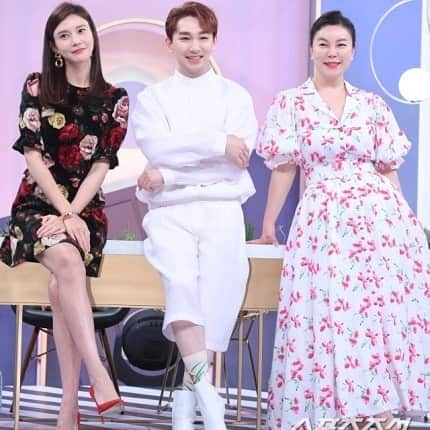 チャ・イェリョンさんのインスタグラム写真 - (チャ・イェリョンInstagram)「어제 여자플러스3 스타일브런치🥨 제작 발표회 했어요🌹 내일 sbs 플러스 오전 10시 저녁11시 첫방송! 이예요🙆‍♀️내일 만나요❤ 예쁜 사진 감사합니다🙇‍♀️」7月2日 10時06分 - chayeryun