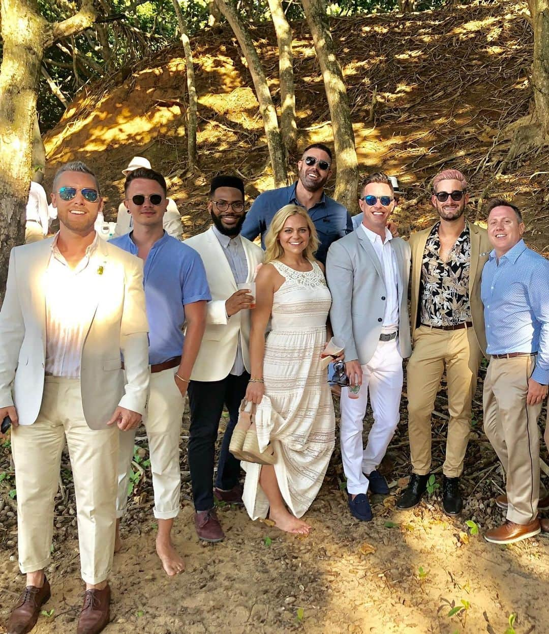 ランス・バスさんのインスタグラム写真 - (ランス・バスInstagram)「Throw back Monday to the beautiful wedding of @gtdave3 and @allanross!! Chic chic chic #LoveWins」7月2日 10時16分 - lancebass