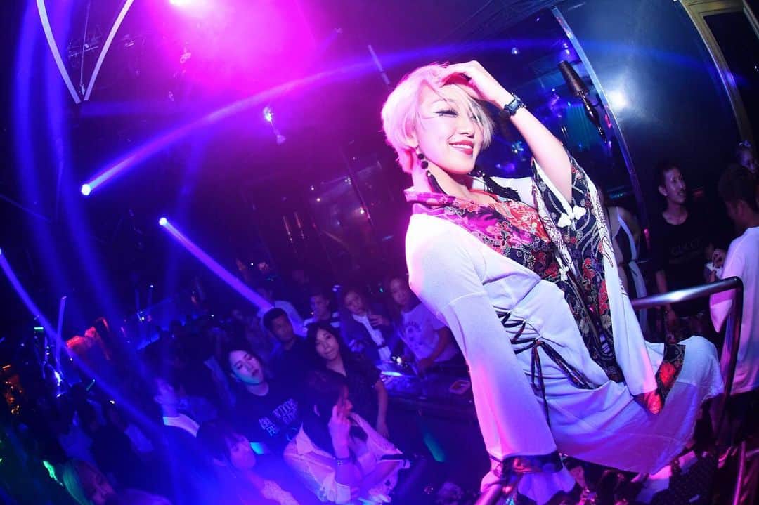 のインスタグラム：「𓇬 𓇬 𓇬 7月 出演🗓スケジュール . 2日(火) Cheval 3日(水) OWL 4日(木) Cheval 5日(金) オアシスPNP → キツネ京都 7日(日) キツネ京都 9日(火) Cheval 10日(水) OWL 11日(木) Cheval 12日(金) ラルス神戸 13日(土) music circus福岡 Yahoo!オクドーム 14日(日) G3 16日(火) Cheval 17日(水) オオタニナイトプール 18日(木) Cheval 19日(金) AMMONA 前半 20日(土) Bambi 23日(火) Cheval 24日(水) OWL 25日(木) Cheval 26日(金) Bambi 27日(土) HERBIE 広島 30日(火) Cheval 31日(水) OWL . 今月は福岡に広島にナイトプールと、 初現場たくさんで楽しみです😍😍💓 . お時間ある方いっしょに 盛り上がりましょー✨🙌🏻🌈✨ . 𓇬 𓇬 𓇬 ‪#tryharddancers#TryHardJapan‬#osaka2nite#gogo#福岡#広島#ナイトプール#オアシス#出演#スケジュール#トライハード#トライハードダンサーズ#インスタ映え#中丸千愛」