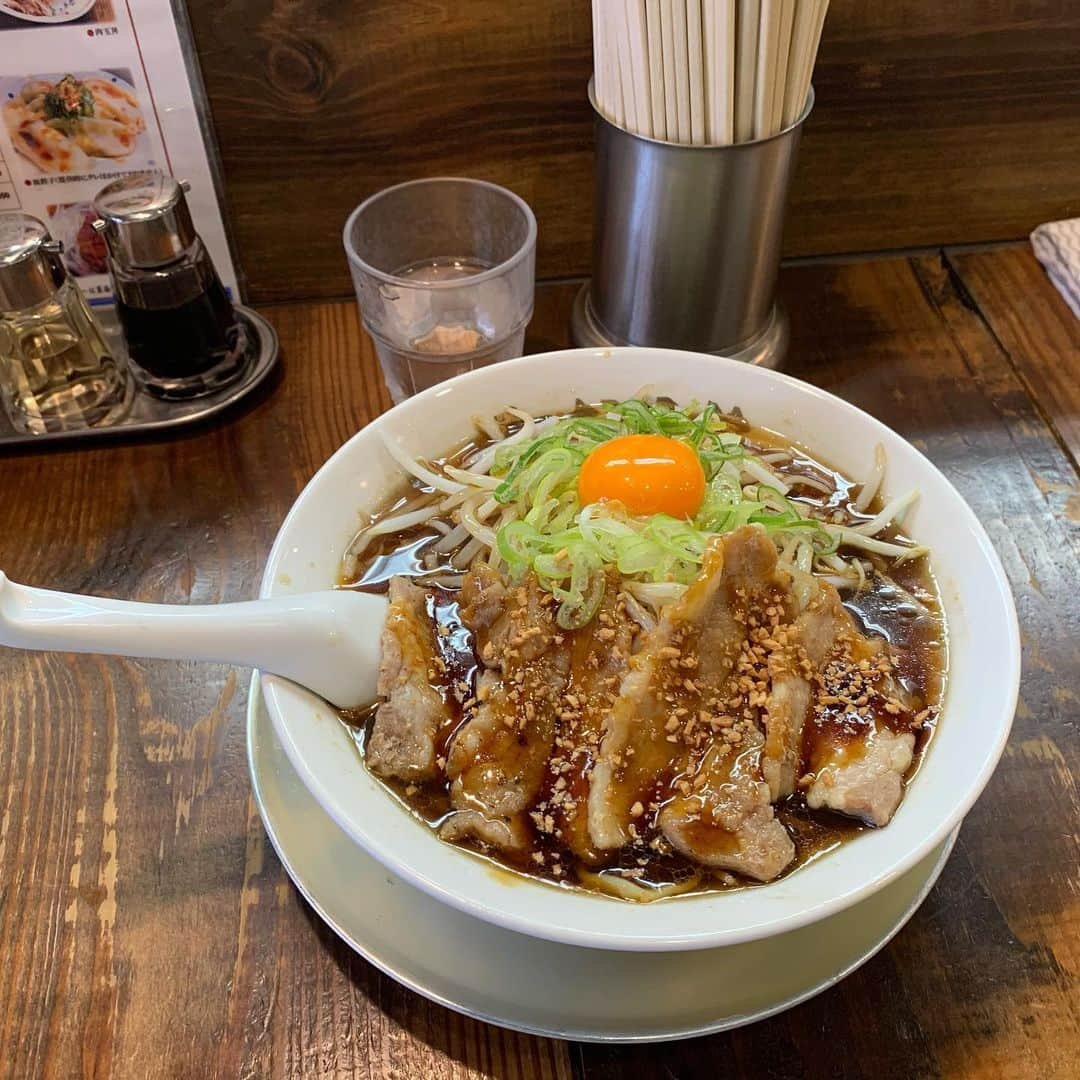 一三さんのインスタグラム写真 - (一三Instagram)「メッチャ美味そうな，不味いラーメン…  #ラーメン #Rahmen #昼食 #ランチ #lunch #グルメ #gourmet」7月2日 11時59分 - ichizou.co.jp