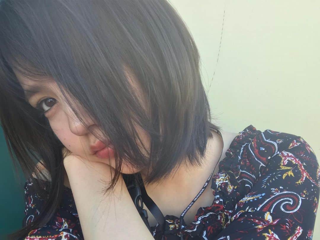 のインスタグラム：「. ⭐️7/3 21:00〜 O.A. 日本テレビ「今夜くらべてみました」 @ntv_konkura ⭐️7/5 13:00〜 生放送(毎月1・3金曜) 渋谷クロスFM「ピーチなFRIDAY」 . ⭐️6/12〜 発売中 舞台「漫画みたいにいかない。第2巻」DVD 神戸国際会館こくさいホールでの公演が収録されてます . 色々よろしくおねがいします！🐷」