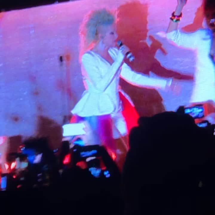 ジュン中山のインスタグラム：「Thank u so much @amandalepore it was such a great 🎁 gift 💝 we enjoyed so much this event!! #cindylauper #bettemidler #instagood #stonewall50 #pride2019 #wepartymagicplanet #lgbtq hey @boygeorgeofficial i was soooo happy to see her show!!!! Miss u 🗽🇺🇸💕❤️」