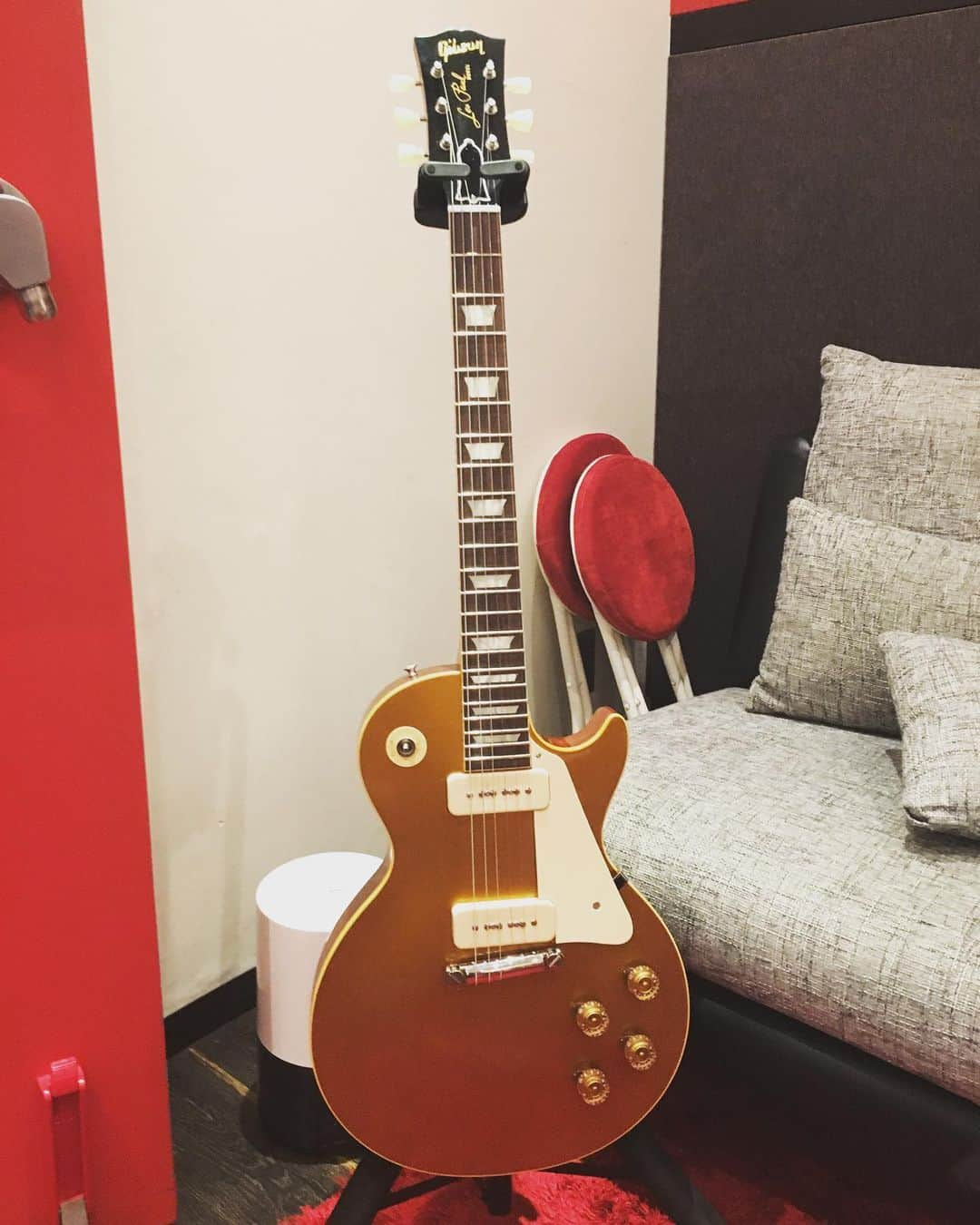 dEnkAさんのインスタグラム写真 - (dEnkAInstagram)「さて、どんな音が出るのやら😙  #Gibson #LesPaul #1954 #REC」7月2日 12時48分 - denka69er