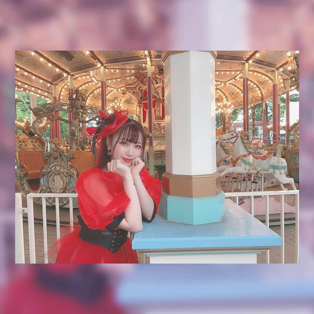 桜野羽咲さんのインスタグラム写真 - (桜野羽咲Instagram)「メリーゴーランド🎠💞﻿ ﻿ ﻿ ﻿ ﻿ ﻿ ﻿ ﻿ ﻿ ﻿ ﻿ ﻿ ﻿ ﻿ ﻿ #amusementpark #merrygoround #attraction #tokyo #japanesegirl #event #cd #release #ulike #red #MIYANISHIYAMA #fashion #としまえん #メリーゴーランド #キラキラ」7月2日 13時41分 - sakuranousa