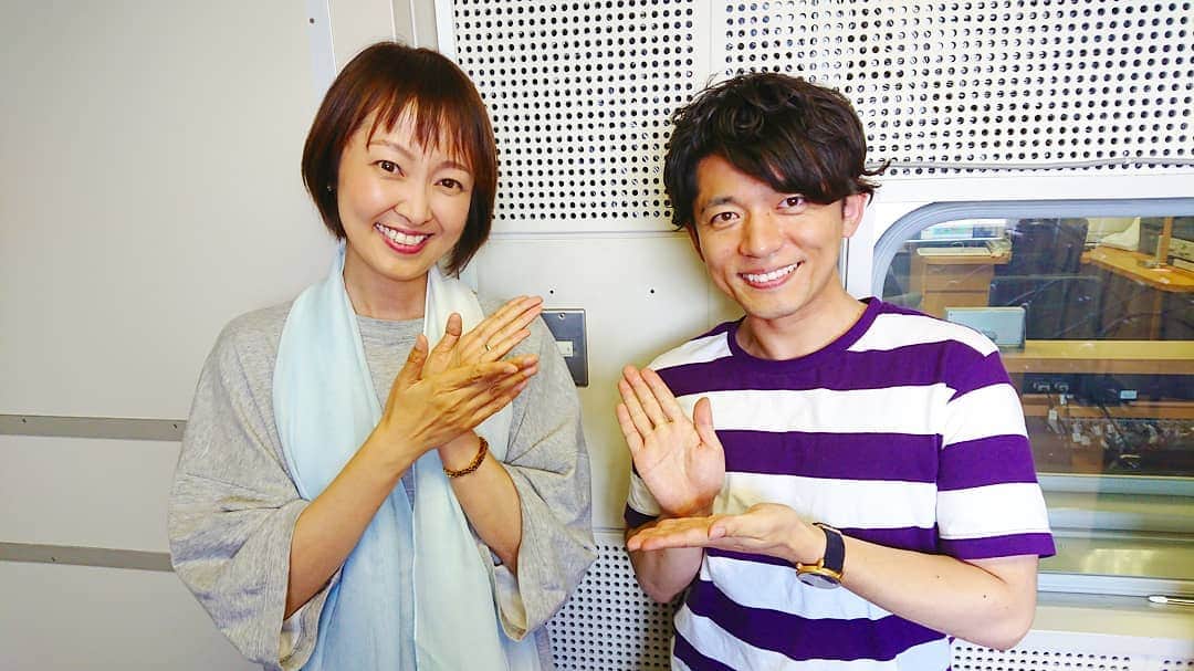 伊勢みずほさんのインスタグラム写真 - (伊勢みずほInstagram)「今日の独占ごきげんアワーは工藤アナウンサーとお送りしました☺️ 工藤アナは青森県出身、私は宮城県出身の東北コンビなのだ❗  ラジオで組むのは初めてだったのでお互い遠慮しがちな感もありましたが😜あっという間の三時間でした✨  聴いてくださった皆様✨メールをくださった皆様✨本当にどうもありがとうございました‼️ #bsnラジオ #独占ごきげんアワー #工藤淳之介 アナ #アナウンサー #パーソナリティー #生放送 #近藤丈靖  アナ #伊勢みずほ #ありがとうございました #また来週 #メールお待ちしてます ✨」7月2日 13時49分 - isemizuhoo