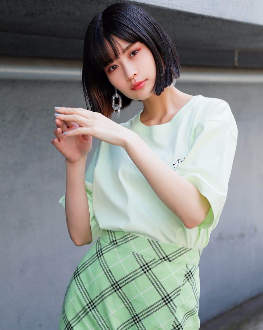 Cazumaxのインスタグラム：「横田ひかるちゃん🔥 口角あげてもらった🥺更に可愛い🥺🤦‍♂️ @kate.tokyo.official_jp @xgirljp  #kate#ザアイカラー#単色アイシャドウ Hair&Make-up: @tubasakase  Stylist: @raikatanakakana」