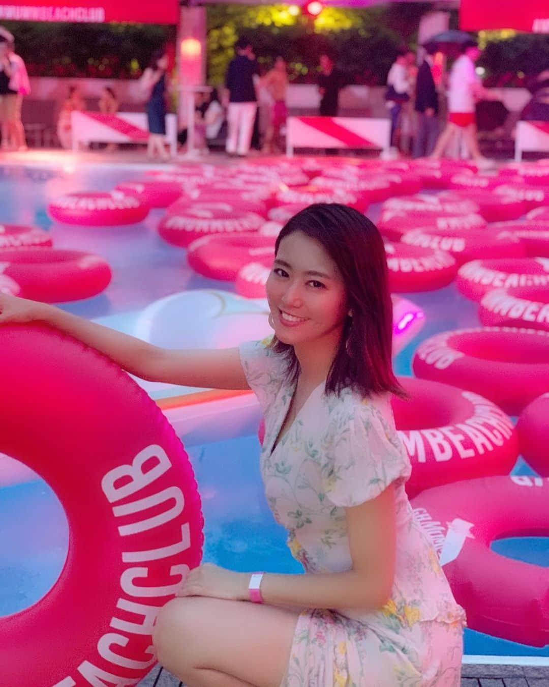 佐野真彩さんのインスタグラム写真 - (佐野真彩Instagram)「MUMM BEACH CLUB  ローンチ・パーティーにご招待頂きかおりんと行ってきました😊 シャンパンにプール、、、ラグジュアリーな空間💎 お友達や大切な人と過ごすのにピッタリなナイトプールです🥰 . 6/23〜9/30までの夏期限定オープンです🏖 . #mummbeachclub @ghmumm_jpn @anaintercontinentaltokyo #anaインターコンチネンタルホテル東京 #ナイトプール #赤坂 #summer #マムビーチクラブ」7月2日 14時38分 - sano.maya