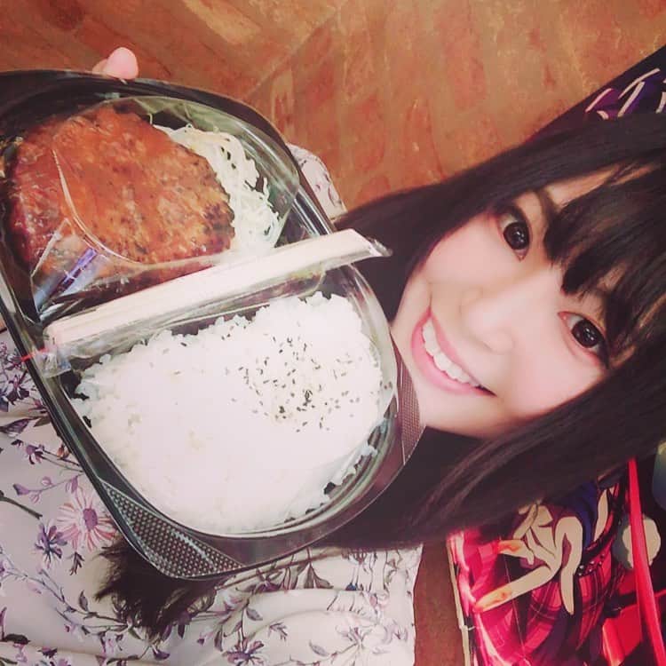 のインスタグラム：「お仕事おわり♡︎ᵎᵎᵎ 今日も今日とて楽しいお仕事でした!!!! 好きなことできるお仕事って本当に時間が経つのがあっとゆう間😳💓 #お弁当  #楽しい #早く告知したいなぁー  #これからゲーセン行きます」