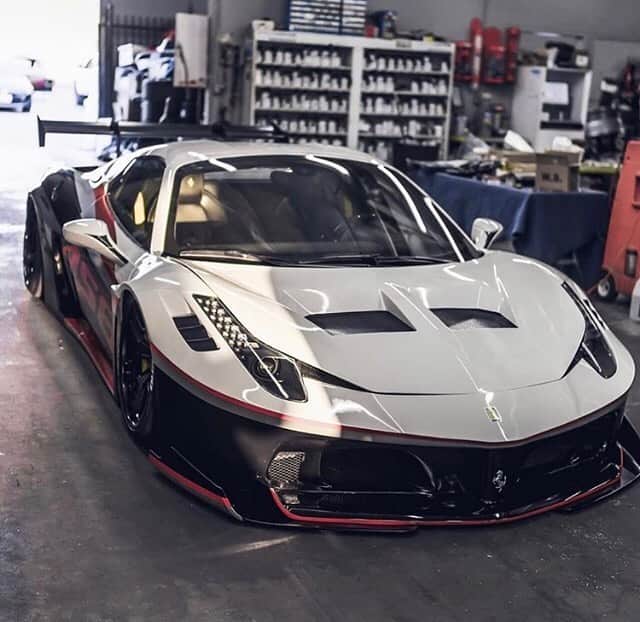 Wataru Katoさんのインスタグラム写真 - (Wataru KatoInstagram)「LB★Silhouette WORKS 458 GT in USA 🇺🇸!! One more 458 Silhouette done !! More coming to the world!! Stay tune!! Special thanks to @ltmw & @libertywalk.usa & @ impressivewrap !!」7月17日 9時37分 - libertywalkkato