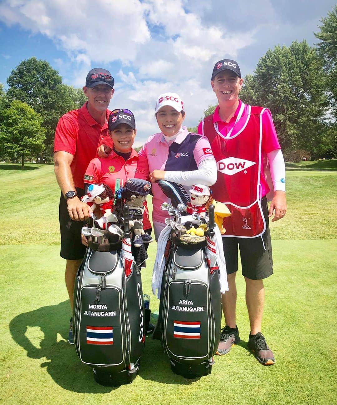 モリヤ・ジュタヌガーンのインスタグラム：「Let’s go team..!! (teamM&M) @dowglbi #teamUP #LPGA #momoriya #mayariya」