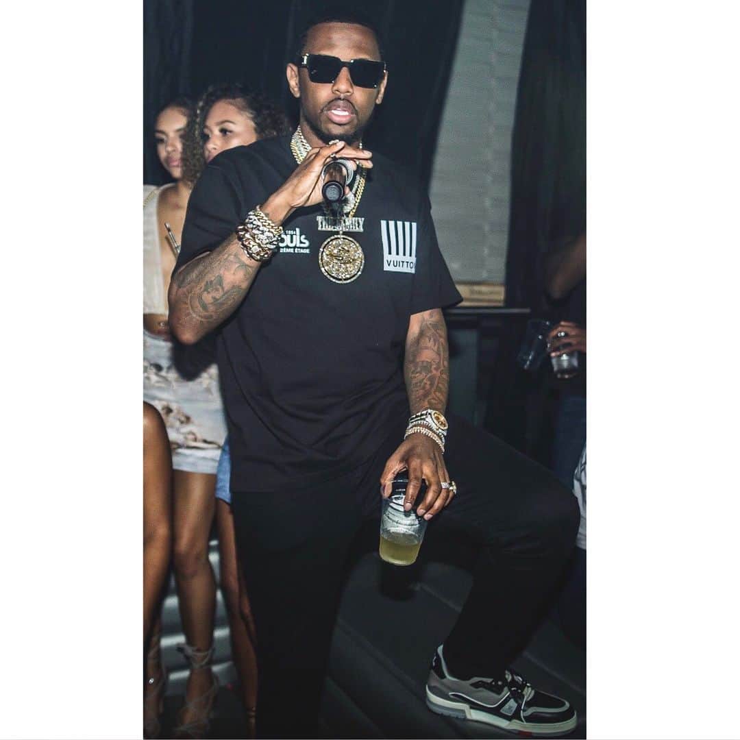 ファボラスのインスタグラム：「when work feels like play you’re doing somethin’ right.. 😎 [shot by @shotsbyzaya]  #EngineRoom #Houston」