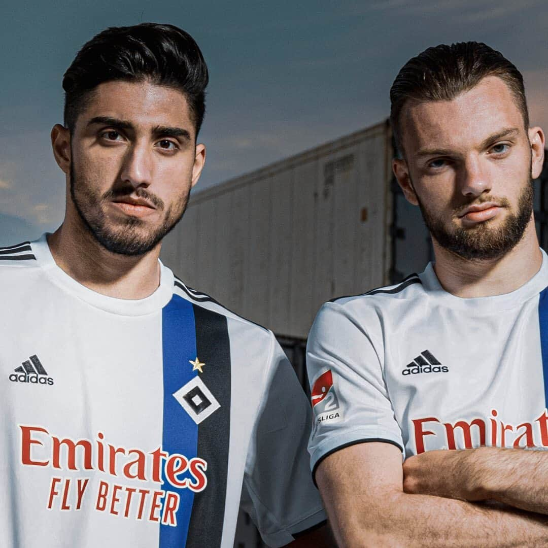 ハンブルガーSVさんのインスタグラム写真 - (ハンブルガーSVInstagram)「Unser neues Heimtrikot 🔷 #RautePUR 💥👉🏽 @HSV 👈🏽💥 #nurderHSV #Wintzheimer @manuwintzheimer #Özcan @berkay41」7月17日 2時08分 - hsv