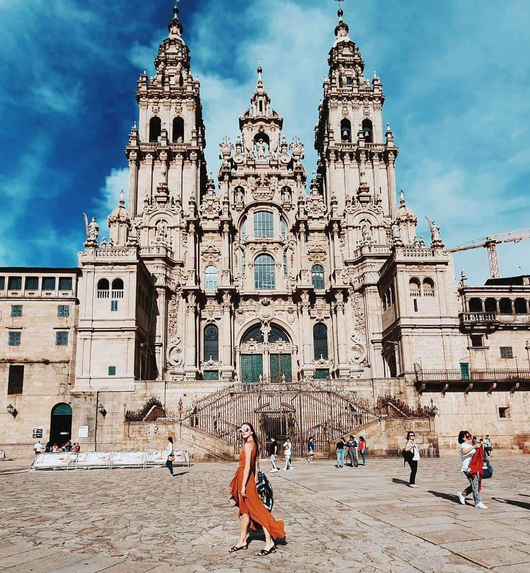 メリティナ・スタニウタさんのインスタグラム写真 - (メリティナ・スタニウタInstagram)「Santiago 🇪🇸 Es la ciudad más hermosa que he visto en España😍😍😍 ⠀ So beautiful city ! Check stories to enjoy it with me ! ⠀ #spain #espana #santiago #travel #traveltheworld #travelspain #samsungbelarus #s10belarus #galaxys10 #испания #сантьяго」7月17日 2時57分 - melitinastaniouta