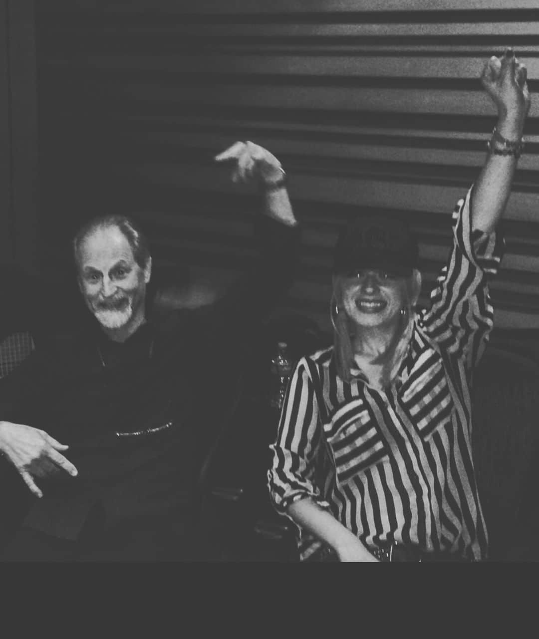 オリアンティさんのインスタグラム写真 - (オリアンティInstagram)「#tbt listening to unreleased @jimihendrix tapes with legend @realeddiekramer at @capitolstudios #amazing #mindblown」7月17日 3時33分 - iamorianthi