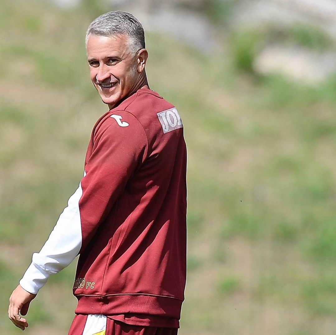 トリノFCさんのインスタグラム写真 - (トリノFCInstagram)「Forza VECCHIO Cuore Granata 👨🏼‍🦳 #SFT #Faceapp」7月17日 3時55分 - torinofc1906