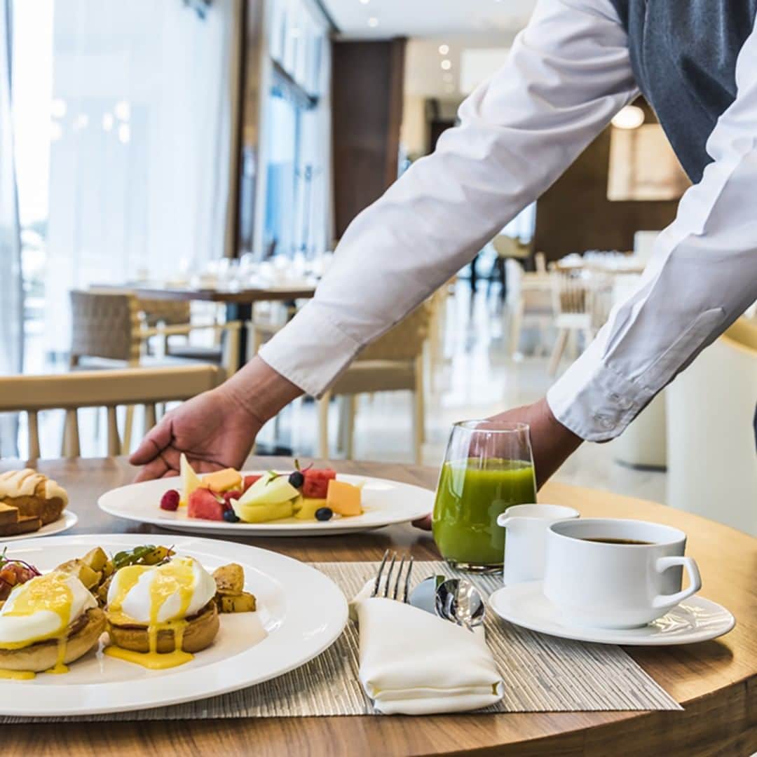 Conrad Hotelsのインスタグラム：「Between eclectic culinary options like Sonoma Restaurant which features fresh, California cuisine, @conradsanluispotosi has menus crafted with local ingredients for every palate. #StayInspired」