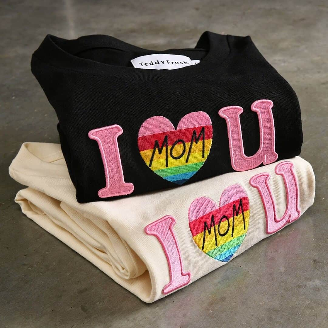 zumiezさんのインスタグラム写真 - (zumiezInstagram)「I 💗 MOM @teddyfreshofficial」7月17日 4時00分 - zumiez