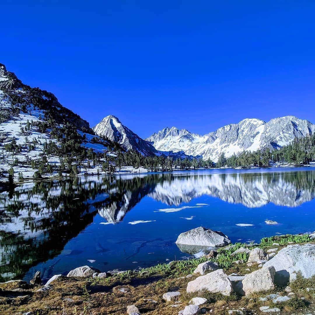 REIさんのインスタグラム写真 - (REIInstagram)「Last week you shared your favorite lakes with us using #REIchallenge. These took our breath away.  Photos: @missdaisy_1968 in Wind River Range, #Wyoming; @chunner10 in Ansel Adams Wilderness, #California; and @straightwirehiker near Independence, #California」7月17日 4時03分 - rei