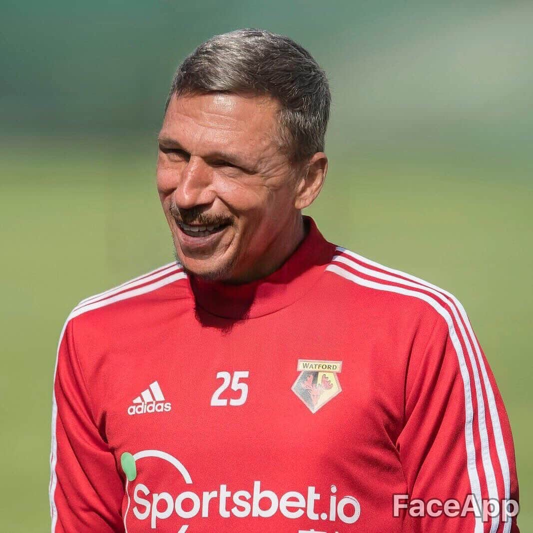 ワトフォードFCさんのインスタグラム写真 - (ワトフォードFCInstagram)「The stress of pre-season has really taken its toll 👴🏻 #faceapp #faceappchallenge」7月17日 4時14分 - watfordfcofficial