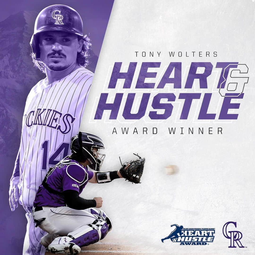 コロラド・ロッキーズさんのインスタグラム写真 - (コロラド・ロッキーズInstagram)「#HeartAndHustle. Player of the Week. Congrats to @tonywolters and Daniel Murphy on their special awards! 🏆🏅」7月17日 4時41分 - rockies