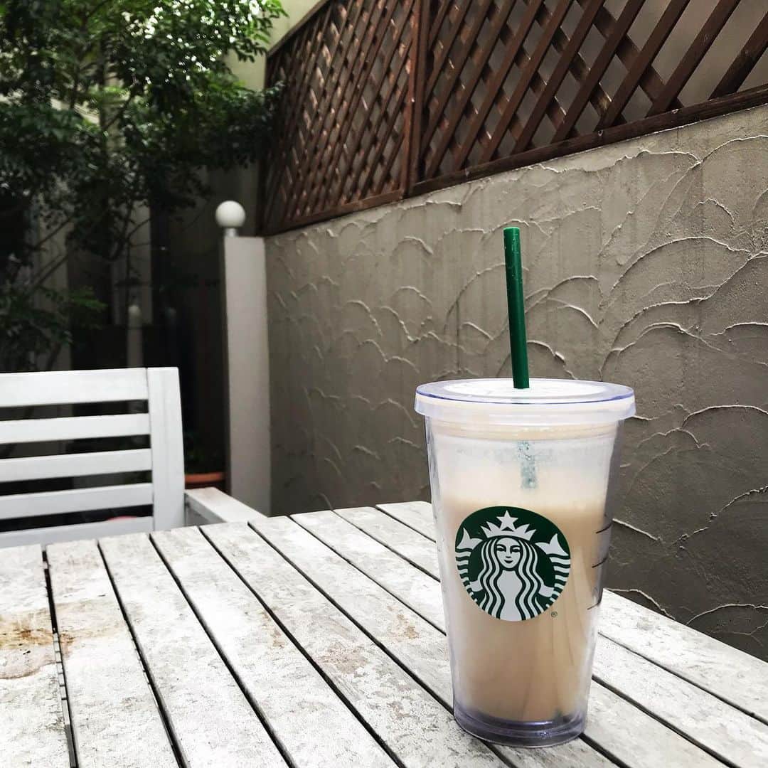 棚橋弘至さんのインスタグラム写真 - (棚橋弘至Instagram)「練習終わってプロテイン。 #Starbucks のタンブラーで♪チョコ&ミルクプロテチィーノ(← #スタバっぽい名前を勝手に付ける )」7月17日 10時47分 - hiroshi_tanahashi