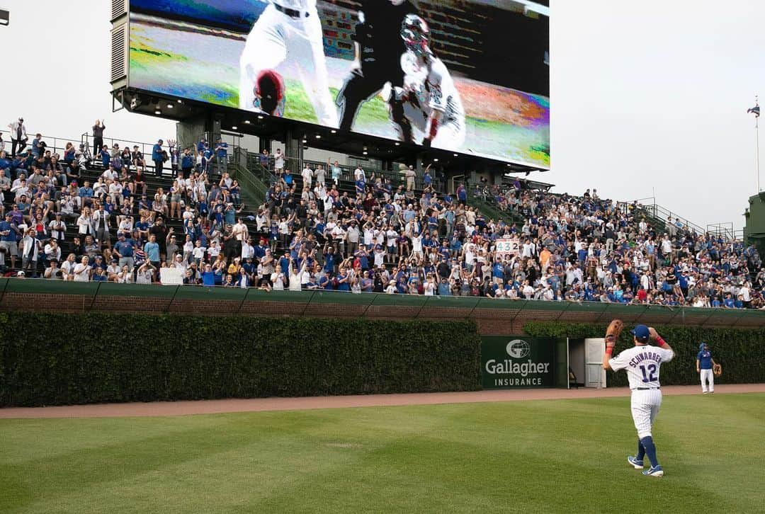 シカゴ・カブスさんのインスタグラム写真 - (シカゴ・カブスInstagram)「#CubsCollection: Fans. During day or night games, home or away series, losing or winning seasons, Cubs fan loyalty runs deep. It spans worldwide and through generations. As Pearl Jam’s Eddie Vedder once said, “…we are not fair-weather but foul-weather fans.” Fans know the meaning of Fly the W, Hey Hey, Holy Cow and Let’s Play Two. They always sing “root, root, root for the Cubbies” and “Go Cubs Go” loud and proud. They help make Wrigley Field the Friendly Confines. And when on the road, it’s a sea of blue as if the Cubs play 162 home games. No matter where they are watching from or how long they have been a fan, their passion for the Cubs doesn’t go unnoticed. Chicago Cubs fans are the best in the league. #EverybodyIn 📸 @sgreenphoto Find more photos on Facebook.com/Cubs」7月17日 6時05分 - cubs