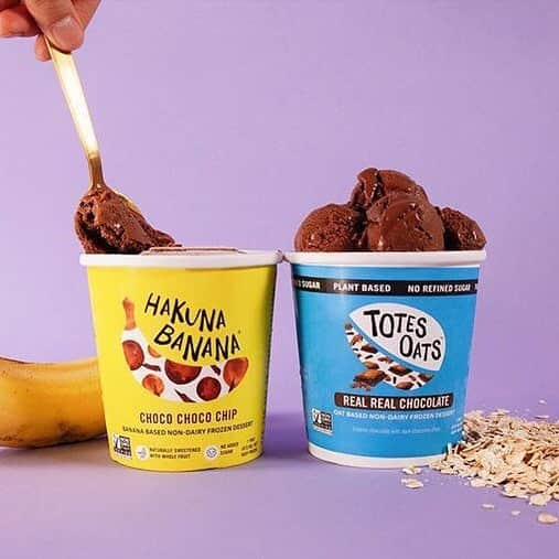 Whole Foods Marketさんのインスタグラム写真 - (Whole Foods MarketInstagram)「You’re not dreaming, this nice cream really is bananas. And now it’s oats, too. Head to our Story to meet best friends and founders, Hannah and Mollie, and read more about @itshakunabrands at the #linkinbio. #LocalAtWholeFoods #MakesMeWhole」7月17日 7時31分 - wholefoods