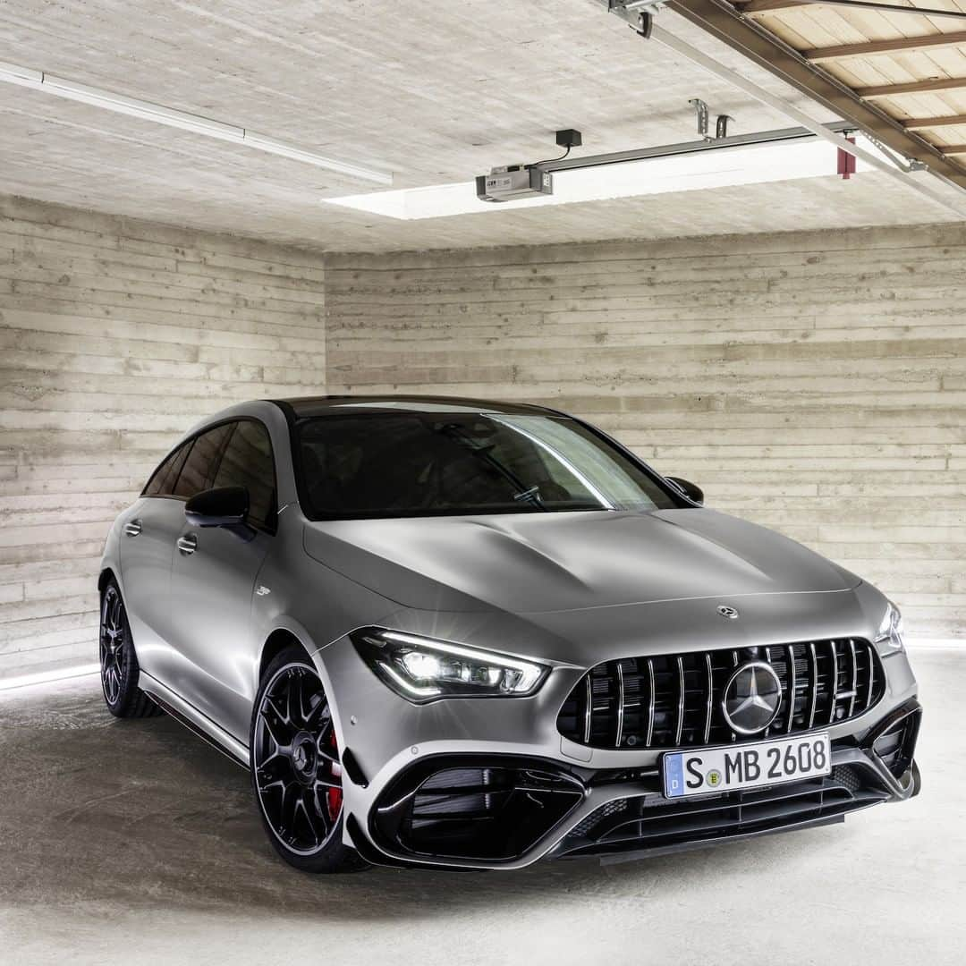 メルセデス・ベンツさんのインスタグラム写真 - (メルセデス・ベンツInstagram)「The new Mercedes-AMG CLA 45 4MATIC+ Shooting Brake: A model athlete for all eventualities! 💪 [Mercedes-AMG CLA 45 S 4MATIC+ Shooting Brake | Kraftstoffverbrauch kombiniert: 8,3–8,2 l/100 km | CO₂-Emissionen kombiniert: 191–188 g/km | mb4.me/nefz]  #MercedesAMG #AMG #CLA #NewCLA #CLAShootingBrake #car #carsofinstagram #instacar #drivingperformance」7月17日 7時45分 - mercedesbenz