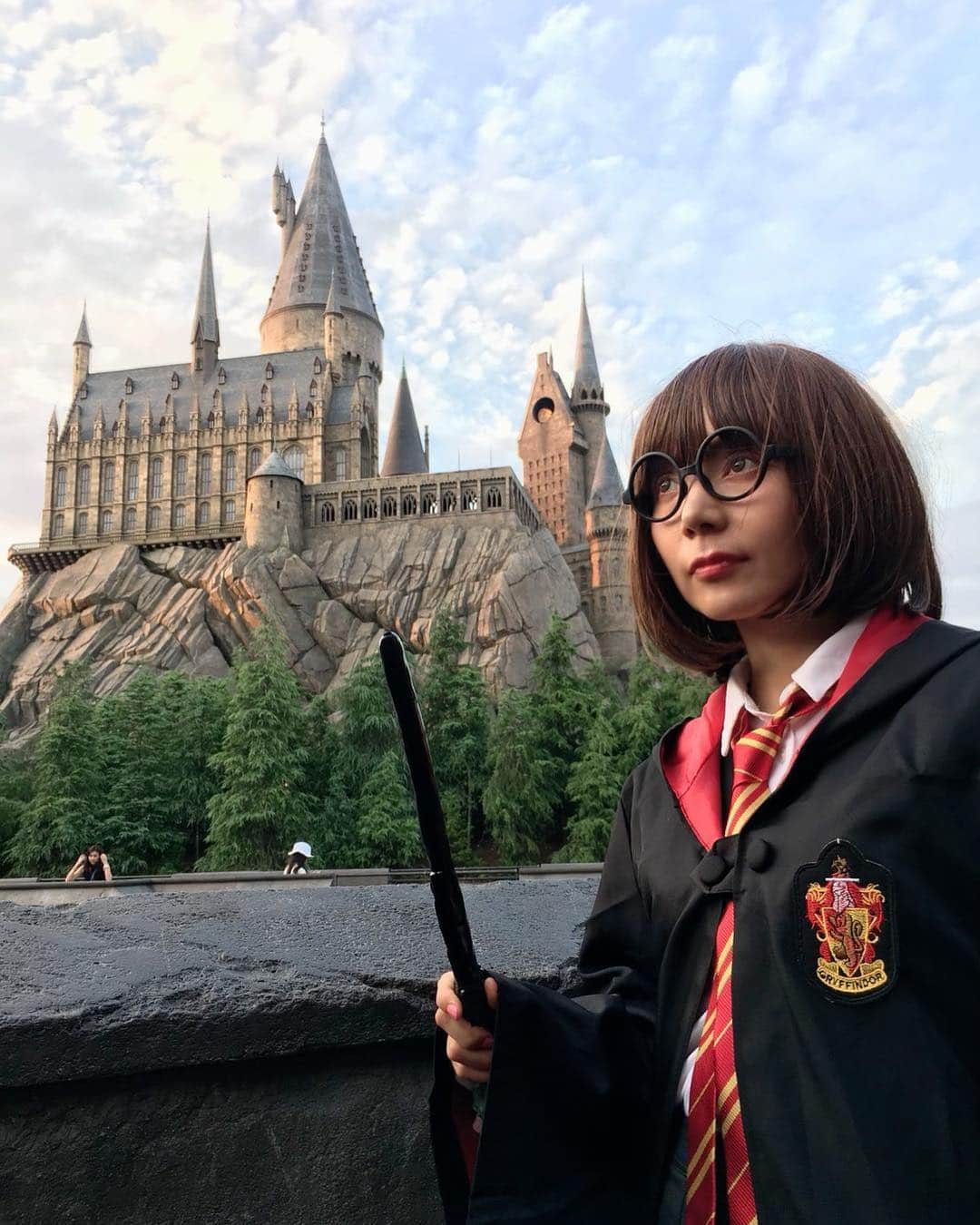 木部さんさんのインスタグラム写真 - (木部さんInstagram)「ユニバ、ハリーポッター編！ . . . . #ユニバ #usj #universalstudiosjapan #ハリーポッターコスプレ #ホグワーツ魔法学校 #ホグワーツ城 #グリフィンドール生 #harrypotterworld #harrypotter #hogwarts #grifindor #student」7月17日 7時45分 - kibe_dayo