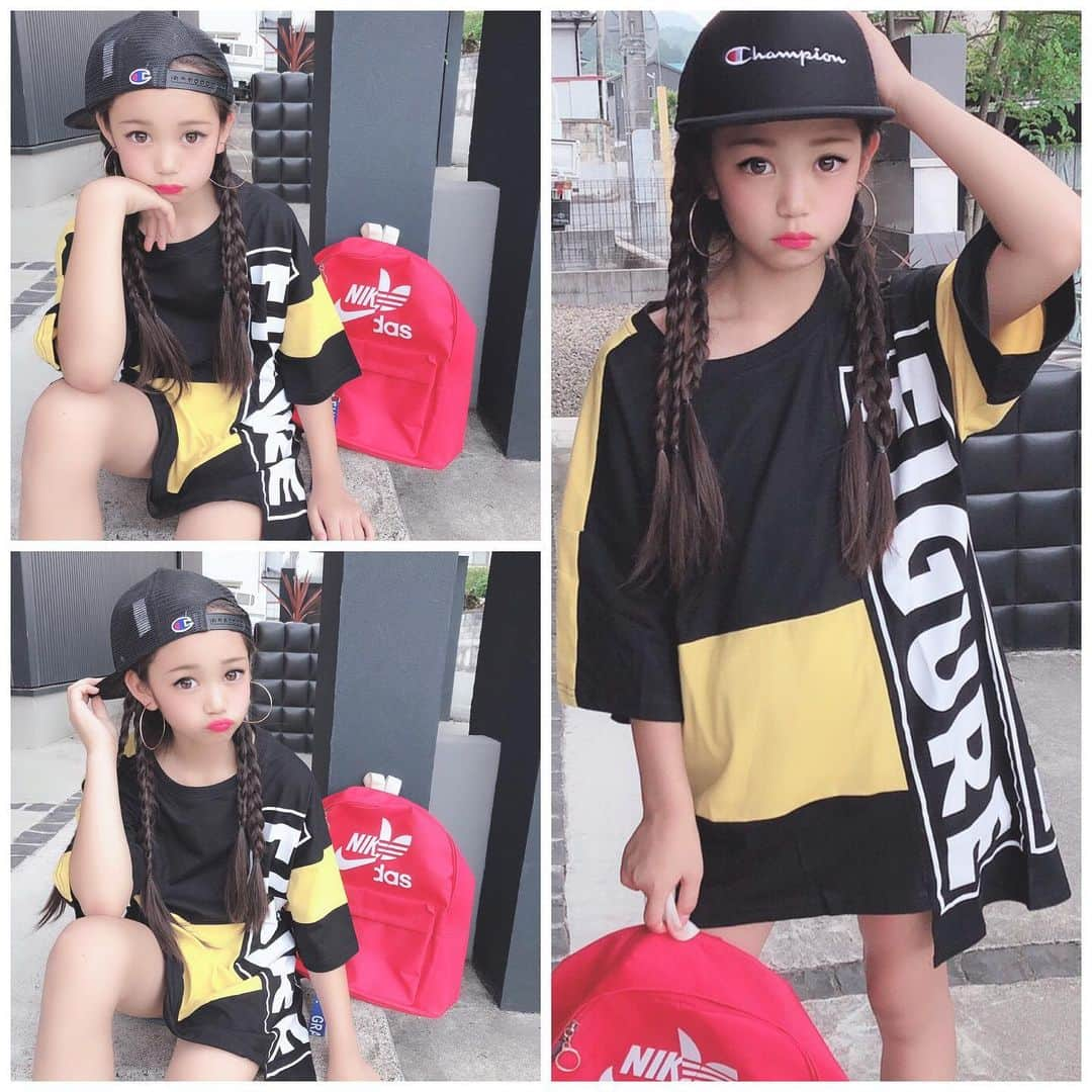 韓国子供服♡smilekids(すまいるきっず) さんのインスタグラム写真 - (韓国子供服♡smilekids(すまいるきっず) Instagram)「* * ☻ご覧頂き有難うございます☻ . . . 💛2019年春夏新作🍃💛 . . . . ︎︎︎︎︎︎︎︎︎︎︎︎︎︎︎︎☑︎ 大人気♡ BIG英字デザイン 変形ワンピース完売しています。 再入荷予定していますので 是非、GETして下さい♡ . . . .  7.500円以上お買い上げ頂いた方は 送料無料となります。 尚、購入後は、同梱などは 受付ておりませんのでご了承下さい。 . . . ♡着画model ☺︎ smilekids monitor model☺︎ @micky.kira  size 140 . . . 🆕新作、続々入荷中♪ webで販売しています♡ . . . . ————————————————— . . web shop http://smilekids888.com/で販売しています← —————————————————— ★ゆうちょ振込での購入も可能です★ web shopより、在庫を確認後  商品名、サイズ、カラーをDMにて 連絡頂けると幸いです☺︎ 確認後のお返事になりますので お時間を頂く場合があります。 在庫が少ない場合や再入荷の人気商品は 取り置きが難しい事があります。 ご了承ください🥺 . . —————————————————— ご購入してくださった方へ✉️ @smilekids888 をタグ付けして投稿して頂いた方を ストーリーにて紹介させて頂きます😍  さらに‥抽選で‥ 毎月、５名様にお買い物で使えるクーポンを プレゼント🎁致します☺️ . 1等‥1.000円OFFクーポン(2名様) 2等‥500円OFFクーポン(3名様) . 沢山のタグ付けをお待ちしています😍  ____________________________________ . . . . . . . ☻webshopには.Instagramプロフより リンクでとべます✈︎✈︎✈︎ http://smilekids888.com/ . #熊本ママ #山鹿 #webshop #韓国子供服 #格安#お洒落を発信 #熊本 #キッズコーデ #キッズ#キッズファッション  #ig_kids #kids_japan #親バカ部  #kjp_ootd #今日の服 #kidsfashion #プチプラコーデ  #プチプラファッション #mamagirl #リンクコーデ#ママリ#smilekids #３歳#４歳#５歳#春#新作#レオパード」7月17日 9時02分 - smilekids888