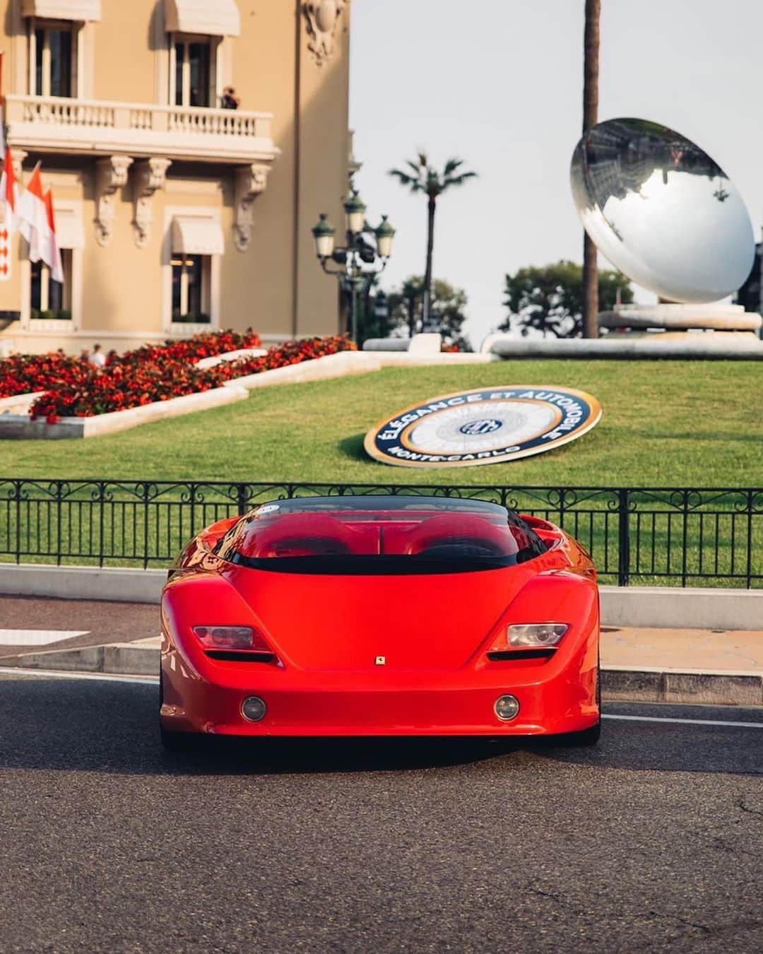 CARLiFESTYLEさんのインスタグラム写真 - (CARLiFESTYLEInstagram)「The Ferrari Mythos by Pininfarina. What do you guys think? Photo by @alexpenfold #carlifestyle #mythos」7月3日 0時29分 - carlifestyle