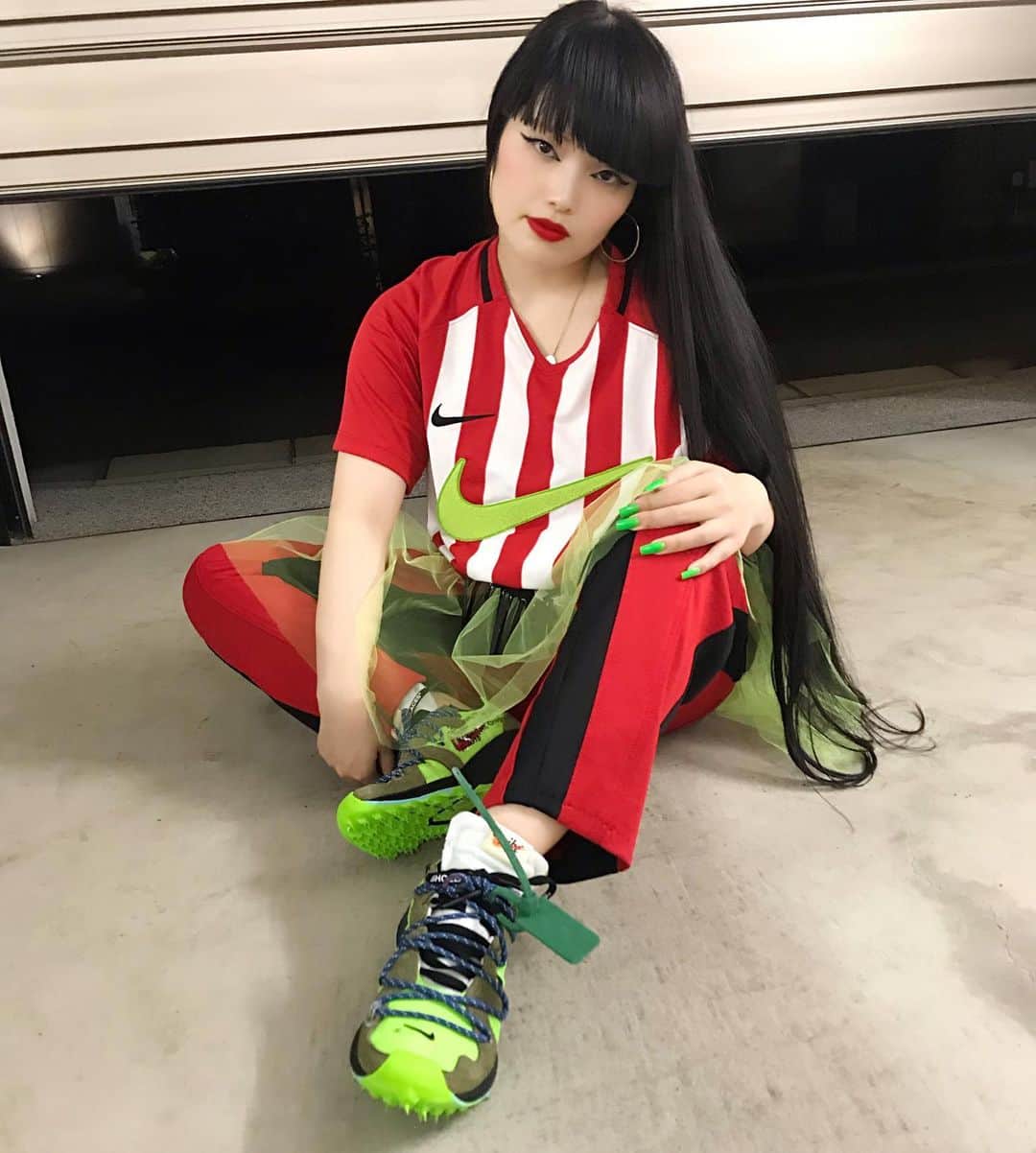 のインスタグラム：「FOR EVERY FUTURE ATHLETE-THE TOKYO SPACE🇯🇵THANK YOU🙏🏻💚 @nike @niketokyo @nikewomen @nike ✖︎ @off____white #foreveryfutureathlete #Nike #offwhite #HonokaMoriyama #niketokyo」