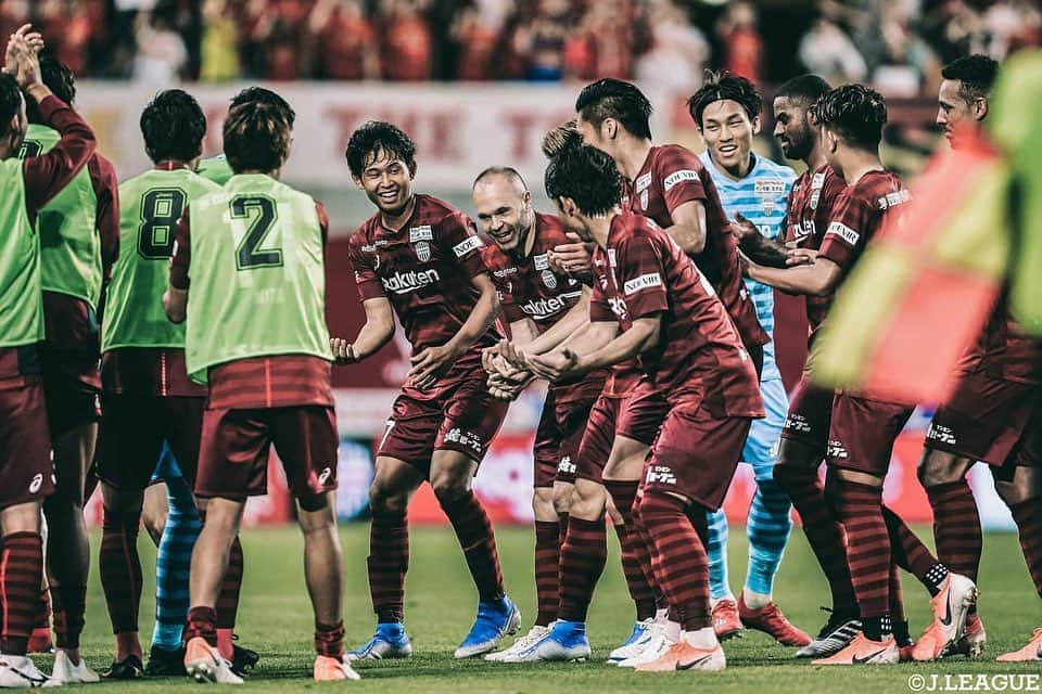 Ｊリーグさんのインスタグラム写真 - (ＪリーグInstagram)「Play Back JLEAGUE⚽️📸﻿﻿﻿﻿﻿﻿﻿﻿﻿ ﻿﻿﻿﻿﻿﻿﻿﻿﻿ 🏆#明治安田生命Ｊ１リーグ 第１７節﻿﻿﻿﻿﻿﻿ 印象的なシーンをプレイバック🔥﻿﻿﻿﻿﻿﻿﻿﻿﻿ ﻿﻿﻿﻿﻿﻿﻿﻿﻿ #Ｊリーグ ﻿﻿﻿﻿﻿﻿﻿﻿﻿ #jleague﻿﻿﻿﻿﻿﻿﻿﻿﻿ ﻿ #サガン鳥栖 #フェルナンドトーレス﻿ #ヴィッセル神戸#イニエスタ﻿ #ガンバ大阪﻿ #倉田秋 #ファンウィジョ ﻿ #FC東京 #ディエゴオリヴィエイラ﻿ #鹿島アントラーズ #小池裕太﻿ #ベガルタ仙台 #関口訓充 ﻿ #セレッソ大阪 #清武弘嗣﻿ #湘南ベルマーレ #梅崎司﻿ #川崎フロンターレ #脇坂泰斗 ﻿ #大分トリニー タ #小林成豪﻿ #浦和レッズ #大槻毅 #監督」7月2日 16時44分 - jleaguejp