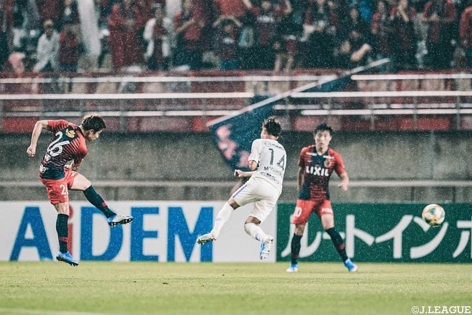 Ｊリーグさんのインスタグラム写真 - (ＪリーグInstagram)「Play Back JLEAGUE⚽️📸﻿﻿﻿﻿﻿﻿﻿﻿﻿ ﻿﻿﻿﻿﻿﻿﻿﻿﻿ 🏆#明治安田生命Ｊ１リーグ 第１７節﻿﻿﻿﻿﻿﻿ 印象的なシーンをプレイバック🔥﻿﻿﻿﻿﻿﻿﻿﻿﻿ ﻿﻿﻿﻿﻿﻿﻿﻿﻿ #Ｊリーグ ﻿﻿﻿﻿﻿﻿﻿﻿﻿ #jleague﻿﻿﻿﻿﻿﻿﻿﻿﻿ ﻿ #サガン鳥栖 #フェルナンドトーレス﻿ #ヴィッセル神戸#イニエスタ﻿ #ガンバ大阪﻿ #倉田秋 #ファンウィジョ ﻿ #FC東京 #ディエゴオリヴィエイラ﻿ #鹿島アントラーズ #小池裕太﻿ #ベガルタ仙台 #関口訓充 ﻿ #セレッソ大阪 #清武弘嗣﻿ #湘南ベルマーレ #梅崎司﻿ #川崎フロンターレ #脇坂泰斗 ﻿ #大分トリニー タ #小林成豪﻿ #浦和レッズ #大槻毅 #監督」7月2日 16時44分 - jleaguejp