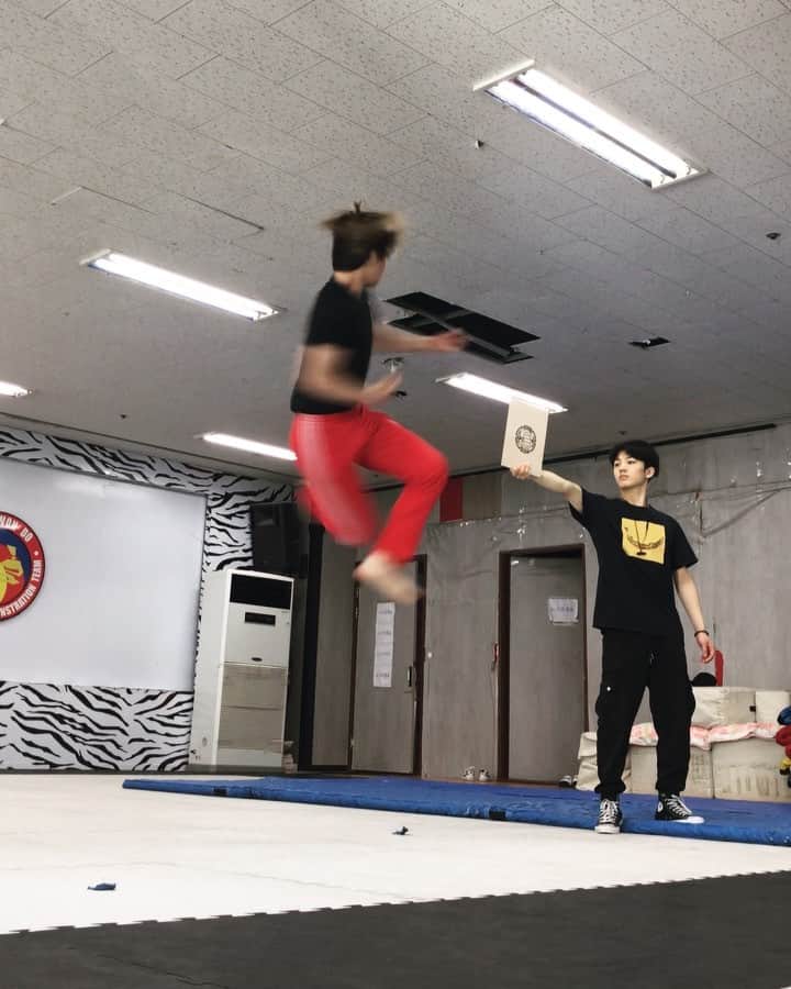 ピョン・ヒョンミンのインスタグラム：「? @gunwoo__00」