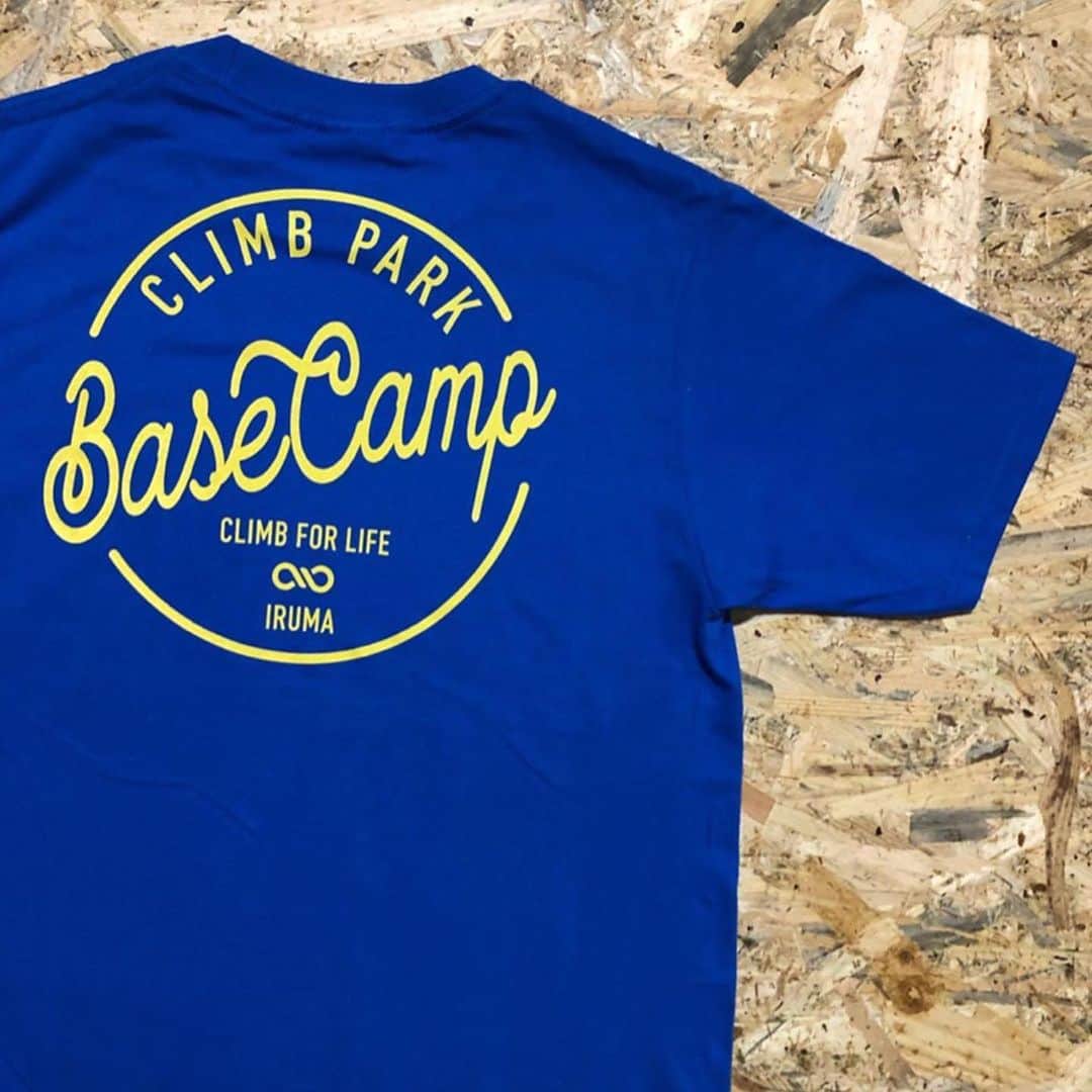平山ユージさんのインスタグラム写真 - (平山ユージInstagram)「@climbparkbasecamp 新しいオリジナルTが出来たよ‼️街で、山で、岩場でフィットしちゃうデザイン✨✨✨是非みんな着てね‼️ New Original T-shirt arrive🙌🏻🙌🏻 it can fit in city,mountain and on the rock✨✨✨ #入間 #iruma #climbparkbasecamp  #Repost @basecamponline ・・・ いよいよ今週末土曜日に迫った、【BaseCampRockFestival2019】  ショップではBaseCampの新しいオリジナルTシャツを当日限定、特別価格で発売します！  クライミングの時だけでなく、普段使いもできるデザイン&カラー♪  サイズも、キッズが着られるXSからご用意があります☺️ BCRF2019は、Shopもチェック✔︎ @climbparkbasecamp  @basecamptokyo  @boulderpark_basecamp  @stonerideryuji #basecampshop情報」7月2日 17時20分 - yuji_hirayama_stonerider