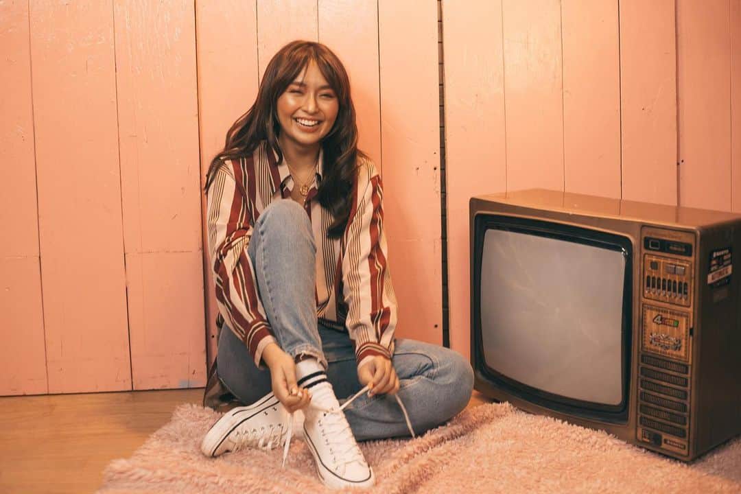 Kathryn Bernardoさんのインスタグラム写真 - (Kathryn BernardoInstagram)「Who’s game for another Trendsetter’s Bazaar? 🙋🏽‍♀ A new round of exciting discounts from the @trendsetterteam will be waiting for you on July 5-7, from 11am to 9pm, at the World Trade Center—including up to 90% off on gadgets! Will also be there on July 5 to join you guys! Swipe left for more details. 😘」7月2日 17時37分 - bernardokath